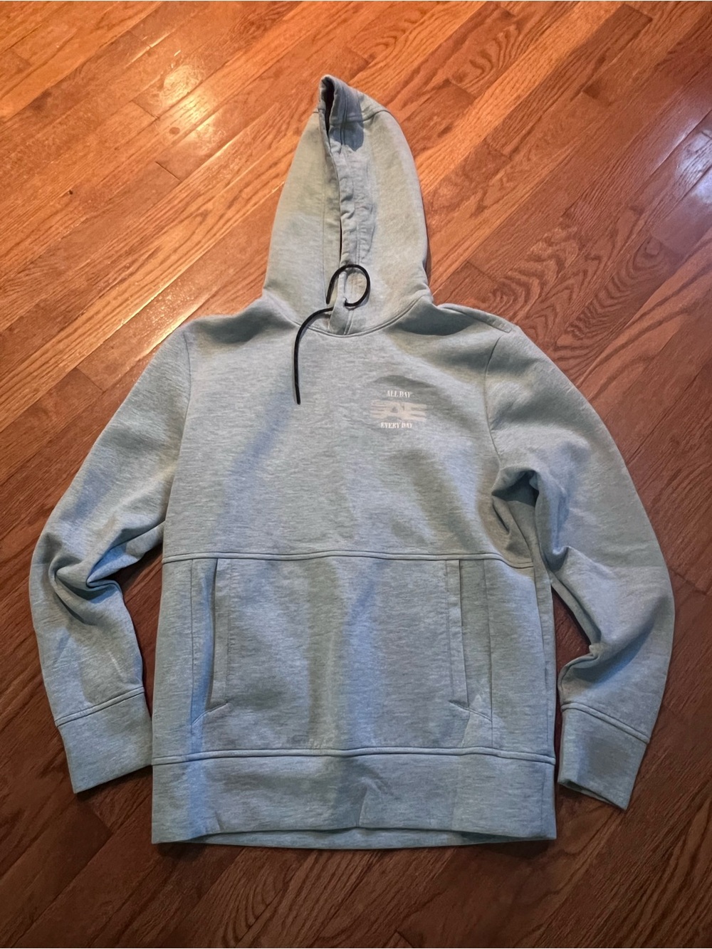 Americana Eagle men’s small sweatshirt